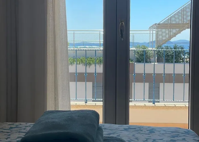 Seaside Terrace By Domusaway